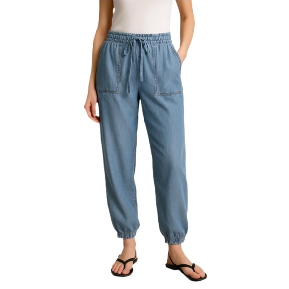 GAP Pants - GAP Lightweight Chambray Pant